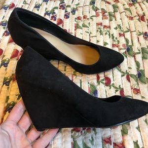 Express black velvet wedge